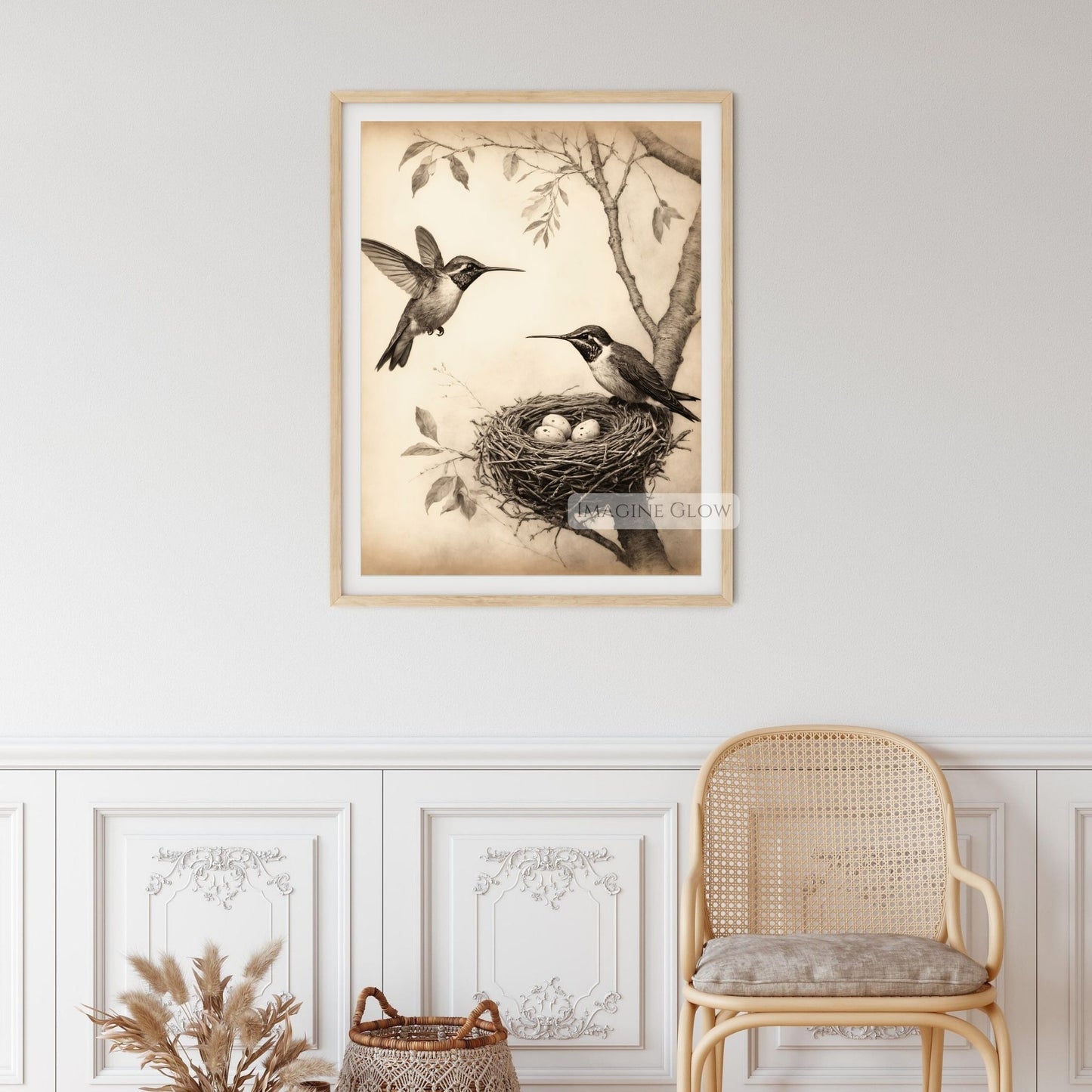 Classic nature-inspired bird print for wall decor