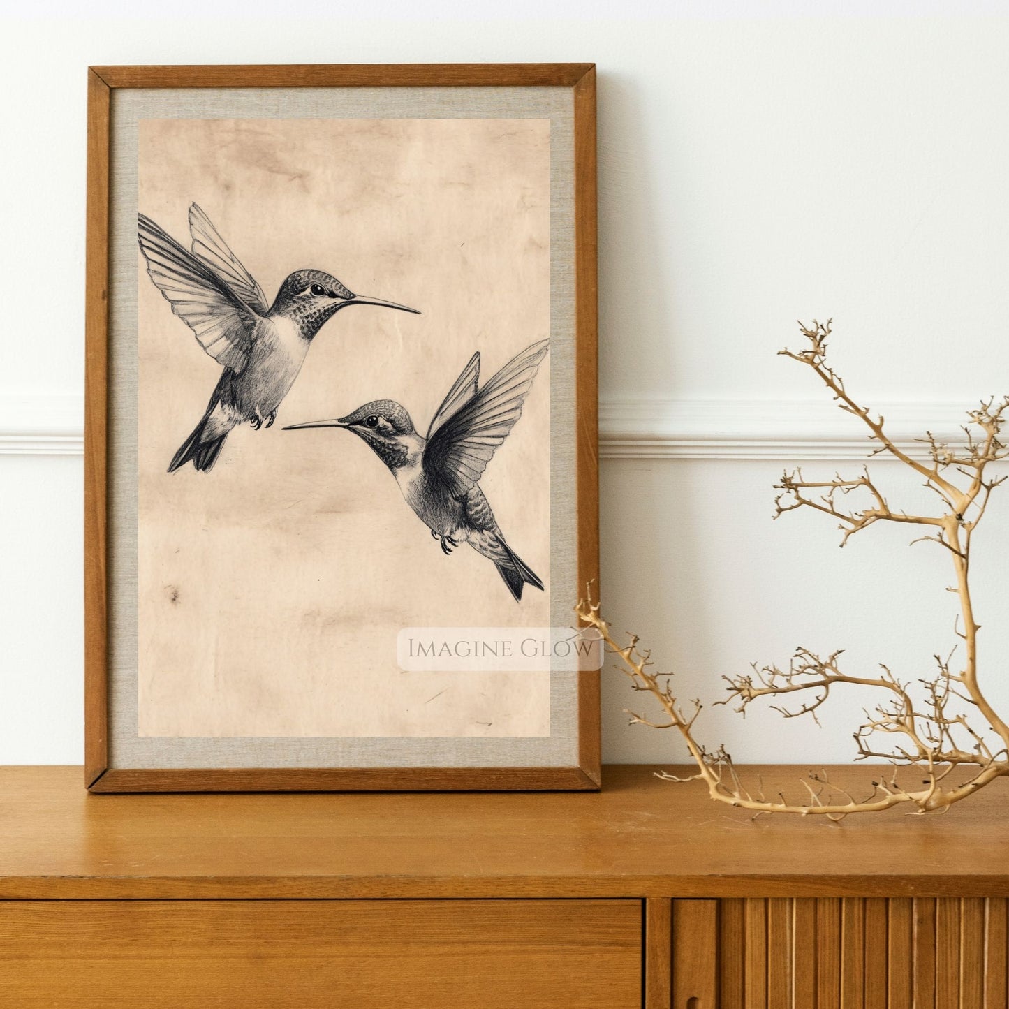 Classic nature-inspired hummingbird pencil illustration