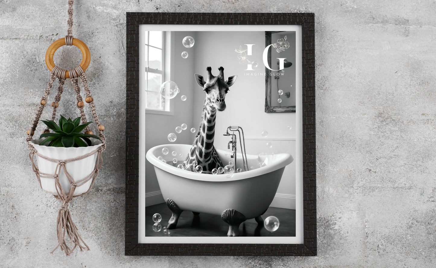 Giraffe in the bathtub - Bathroom Wall Decor