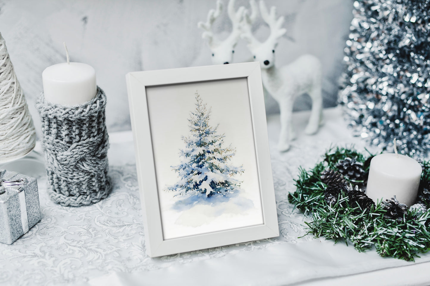 Festive winter wall decor showcasing a Christmas tree, perfect for holiday home styling.