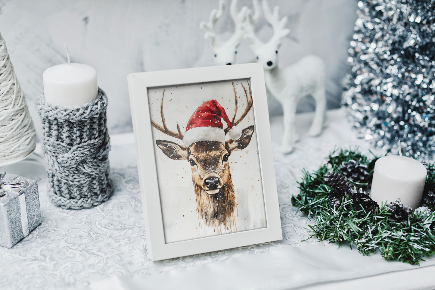 Winter reindeer print to enhance your Christmas home decor